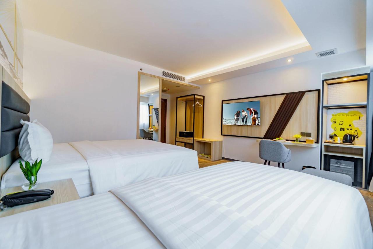 Yello Hotel Harbour Bay Нагоя Екстериор снимка